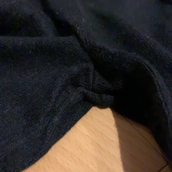RW&CO 3/4 length black turtleneck - size M - Picture 7 of 16